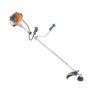 Boz&oacute;tv&aacute;g&oacute; BC 300 T Oleo-Mac