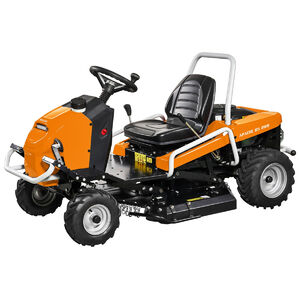 Motor m&aacute;rka/modell EMAK K 1600 AVD,452 cm3 V&aacute;g&aacute;s sz&eacute;less&eacute;g 85 cm, lengők&eacute;ses V&aacute;g&aacute;smagass&aacute;g 35-85 mm, 5 poz&iacute;ci&oacute;ban &aacute;ll&iacute;that&oacute; Meghajt&aacute;s hidrosztatikus &ouml;nz&aacute;r&oacute; differenci&aacute;lművel Sebess&eacute;g 0-t&oacute;l 8,4 km/h-ig előremenetben 0-t&oacute;l 4,5 km/h-ig h&aacute;tramenetben Fordul&oacute;k&ouml;r 78 cm M&eacute;retek 194x93x100 cm El&uuml;lső-h&aacute;ts&oacute; l&ouml;kh&aacute;r&iacute;t&oacute; Mulcsoz&oacute;/Oldalkidob&oacute; nincs/nincs S&uacute;ly 232 Kg / 238 Kg