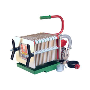 ROVER Colombo-18 lapszűrő > Teljes&iacute;tm&eacute;ny: 500-600 liter/&oacute;ra > BE-M20 NOVAX sav&aacute;ll&oacute; szivatty&uacute;val szerelve > Sav&aacute;ll&oacute; v&aacute;z > 18 db 20x20x szűrőlap (2x18 db-os csomaggal, 1 durva &eacute;s 1 k&ouml;zepes sz&aacute;ll&iacute;tva)