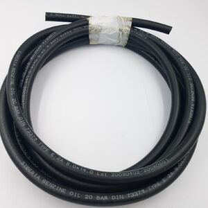 &Uuml;zemanyagcső  8.0x14.0mm, v&aacute;szonbet&eacute;tes, fagumit