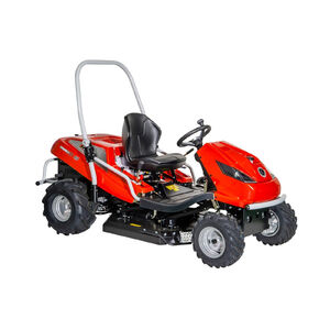 Fűnyíró traktor APACHE 92 4x4 EVO, Oleo-Mac